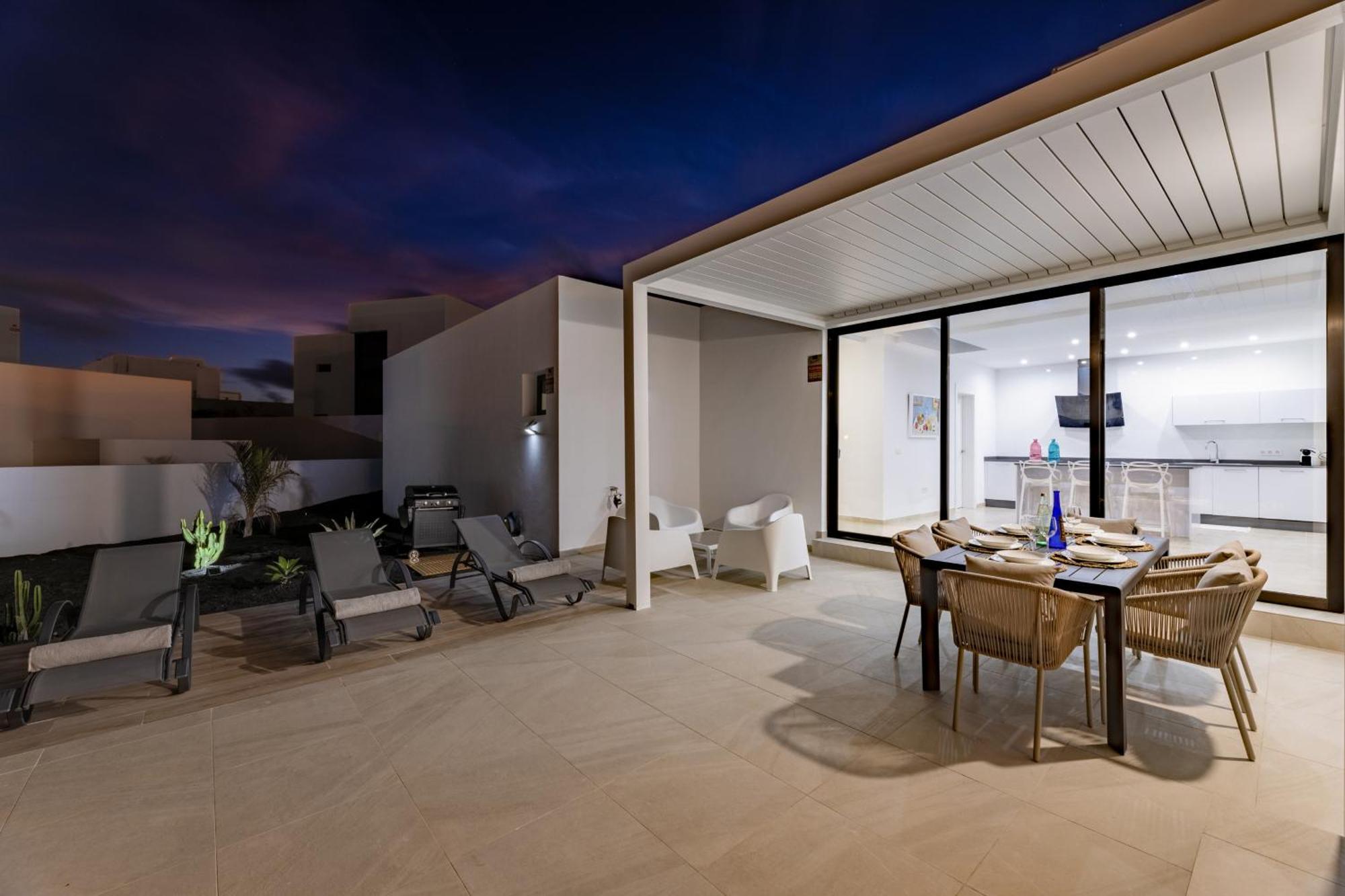 Casahost Fontaine Bleue Villa Tias Exterior photo